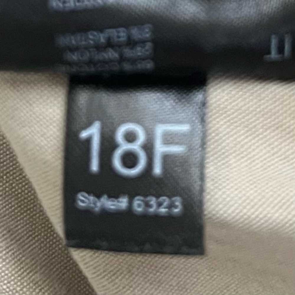 Kuhl Legendary Cargo Khaki‎ Outdoor Pants - Picture 10 of 10